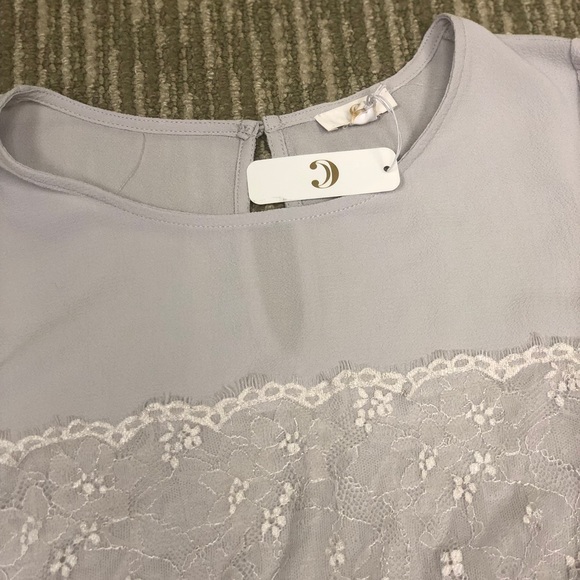 NWT. Light weight silver-gray crepe w/lace detail. - Picture 3 of 3